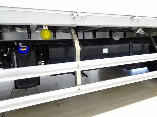 フォワード 2.25t ワイドベッド付 アルミウイング マルチゲート付 リアエアサス 240ps