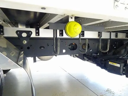 フォワード 2.25t ワイドベッド付 アルミウイング マルチゲート付 リアエアサス 240ps