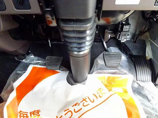 キャンター 3t 4No. 全低床 垂直P/G付 未使用車