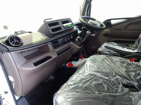 キャンター 3t 4No. 全低床 垂直P/G付 未使用車