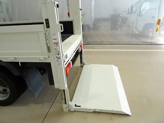 デュトロ 2t 4WD FJL 標準 垂直P/G付