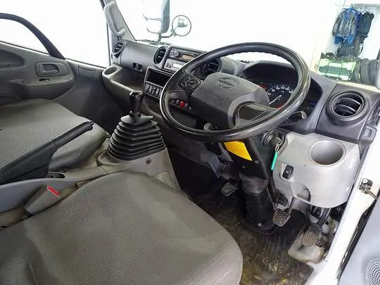 デュトロ 2t 4WD FJL 標準 垂直P/G付