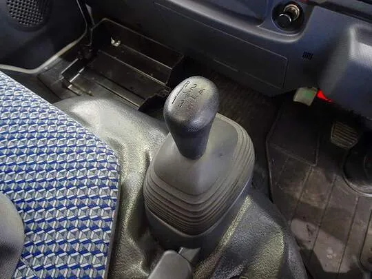 エルフ 2t FFL 標準 平ボデー 総重量5t未満