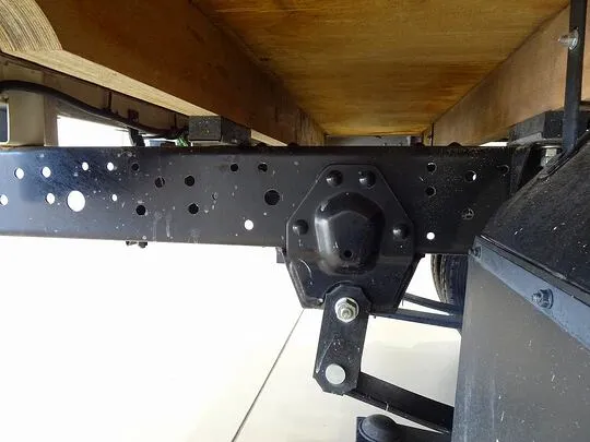 エルフ 2t FFL 標準 平ボデー 総重量5t未満