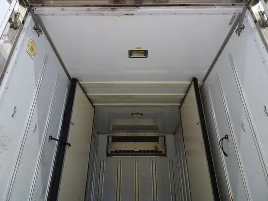 デュトロ 2t FJL 標準 低温冷凍車 総重量5t未満