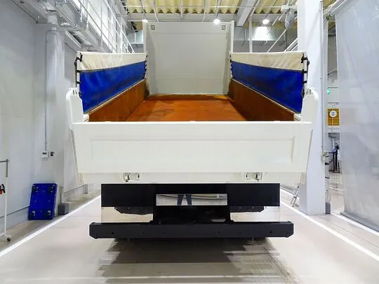 プロフィア 9.3t 3軸 2デフ ダンプ 380ps