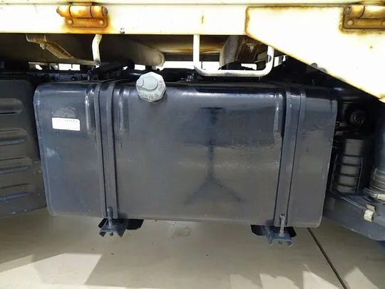 エルフ 1.5t 4WD FFL Sタイヤ 平ボデー