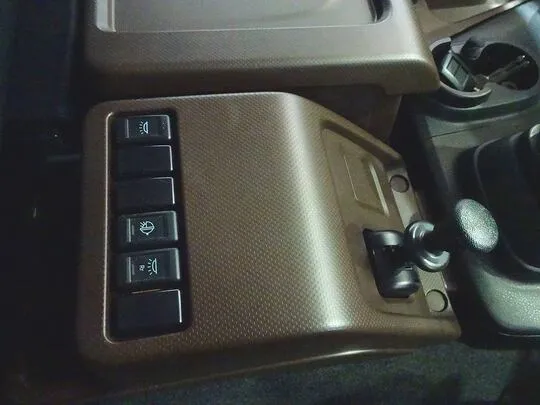 ギガ 14.6t 3軸 2デフ アルミウイング リアエアサス 380ps