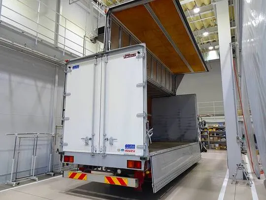 フォワード 3.05t ワイドベッドレス アルミウイング 210ps