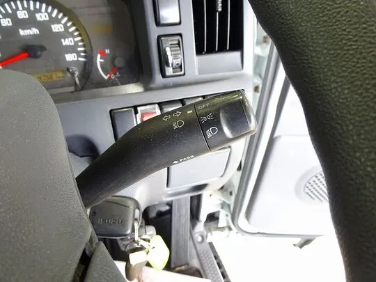 エルフ 1.75t FL 標準 Wキャブ 総重量5t未満