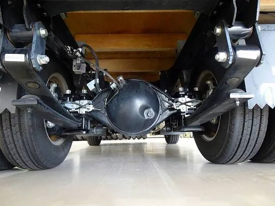 エルフ 2t FFL 標準 平ボデー 総重量5t未満