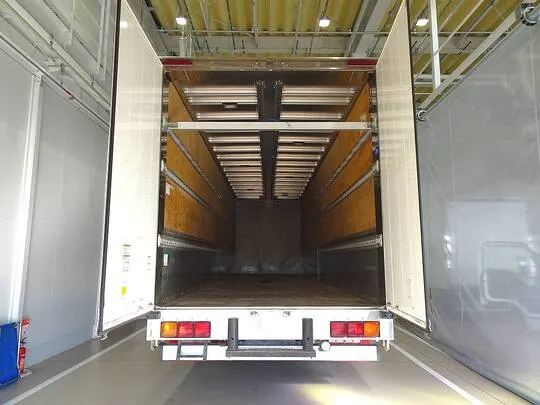 ギガ 13.5t 4軸 アルミウイング リアエアサス 380ps