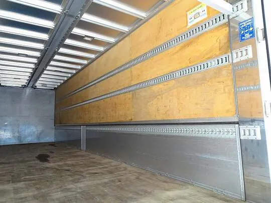 ギガ 13.5t 4軸 アルミウイング リアエアサス 380ps