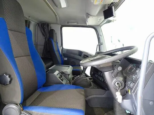 ギガ 13.5t 4軸 アルミウイング リアエアサス 380ps