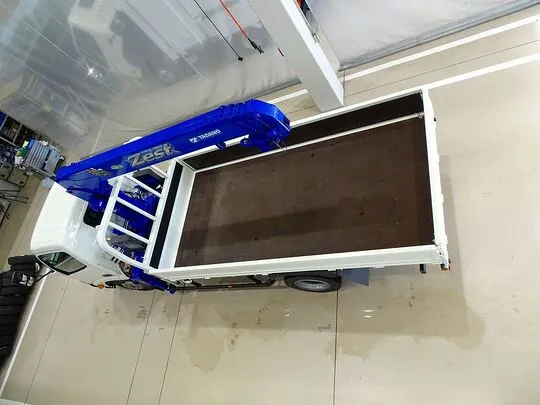 デュトロ 3t FJL 標準ロング タダノ4段クレーン付