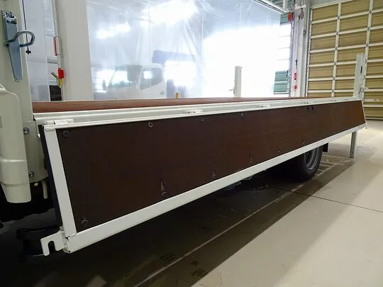 デュトロ 3.5t FJL ワイドロング 2段折れ式垂直P/G付 未使用車