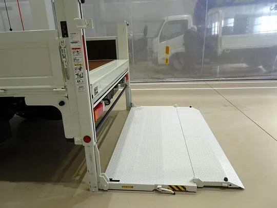 デュトロ 3.5t FJL ワイドロング 2段折れ式垂直P/G付 未使用車