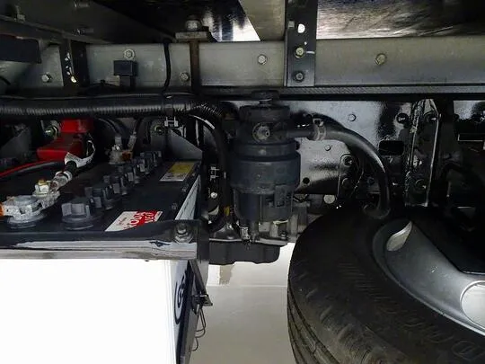 デュトロ 2t FJL 標準 低温冷凍車 総重量5t未満