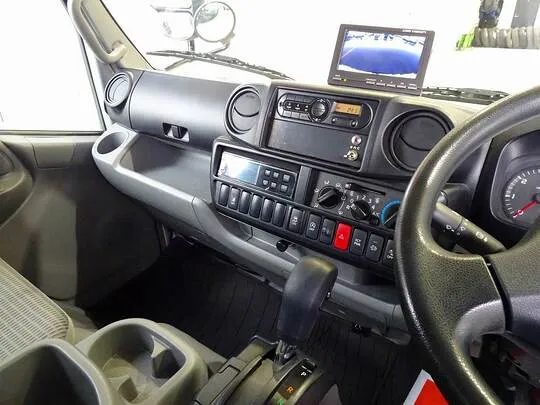 デュトロ 2t FJL 標準 低温冷凍車 総重量5t未満