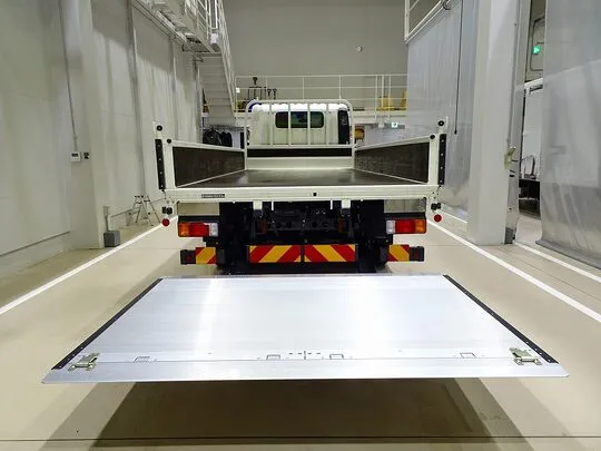 デュトロ 4.3t 高床 ワイド超ロング マルチP/G付 未使用車