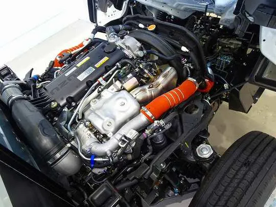 エルフ 1.55t 4WD FFL Wタイヤ 平ボデー 未使用車