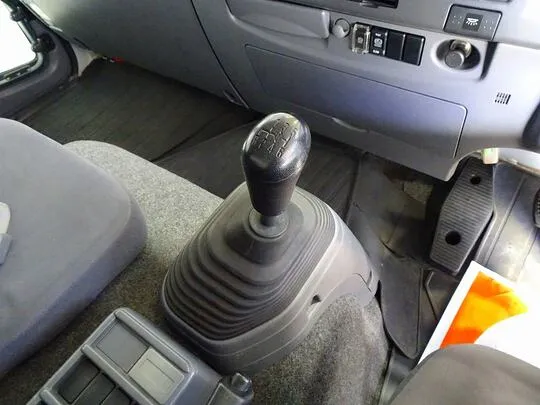 フォワード 2.95t ワイドベッドレス アルミウイング 210ps