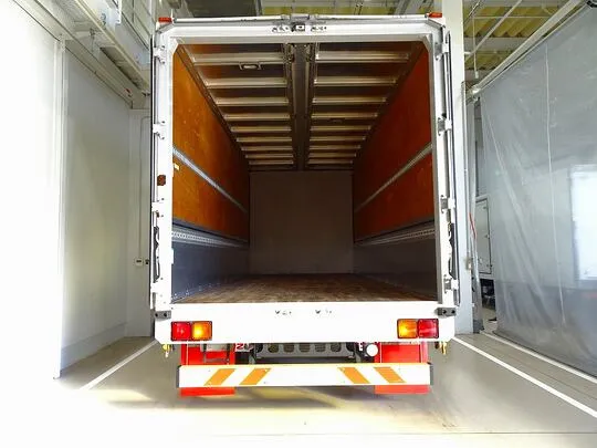 フォワード 2.95t ワイドベッドレス アルミウイング 210ps