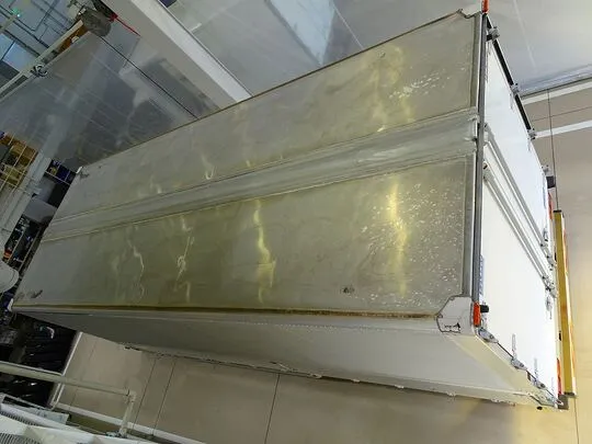 フォワード 2.95t ワイドベッドレス アルミウイング 210ps