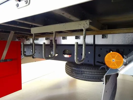 フォワード 2.95t ワイドベッドレス アルミウイング 210ps