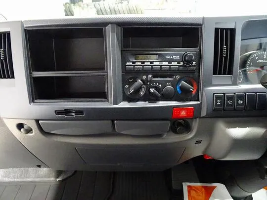 エルフ 1.5t 4WD FFL Sタイヤ 平ボデー