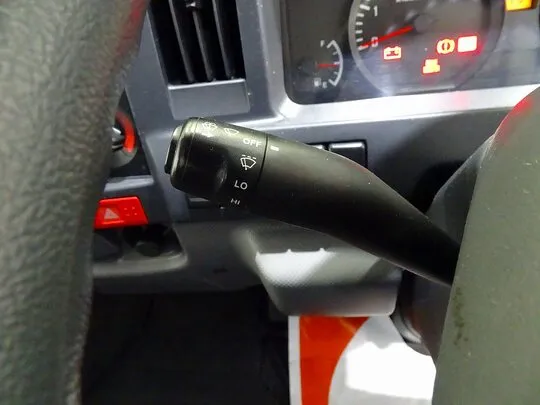 エルフ 1.5t 4WD FFL Sタイヤ 平ボデー