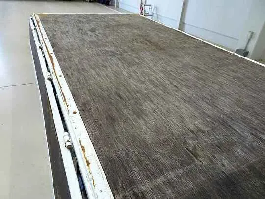 エルフ 1.5t 4WD FFL Sタイヤ 平ボデー