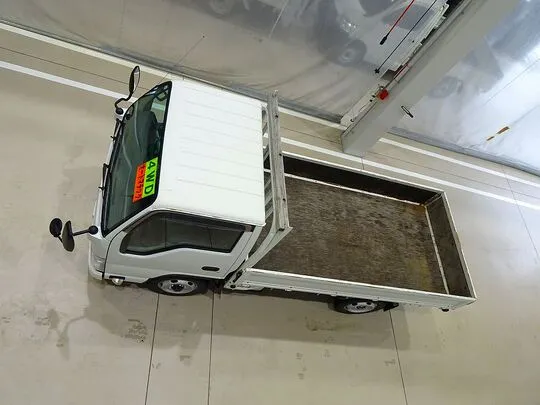 エルフ 1.5t 4WD FFL Sタイヤ 平ボデー