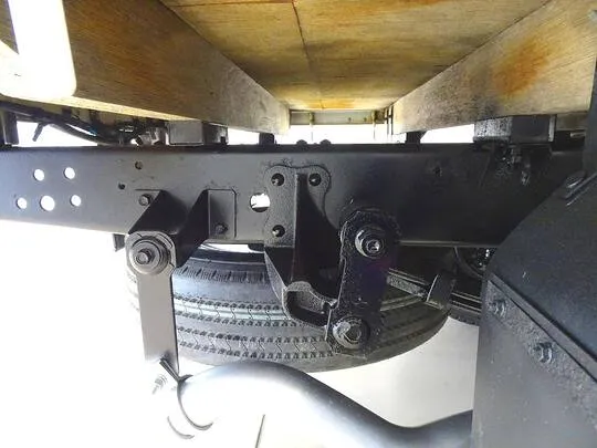 エルフ 1.5t 4WD FFL Sタイヤ 平ボデー