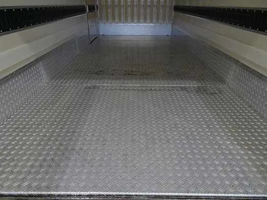 デュトロ 2.95t FJL 標準ロング 中温冷凍車