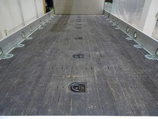 レンジャー 4.2t 増トン 標準ベッド付 アルミブロック タダノ4段クレーン付 240ps