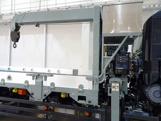 レンジャー 4.2t 増トン 標準ベッド付 アルミブロック タダノ4段クレーン付 240ps