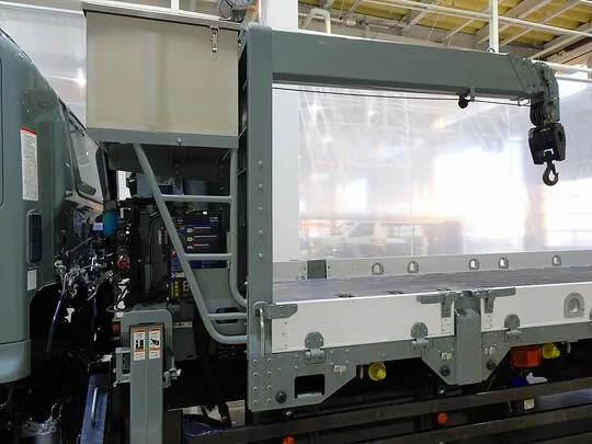 レンジャー 4.2t 増トン 標準ベッド付 アルミブロック タダノ4段クレーン付 240ps