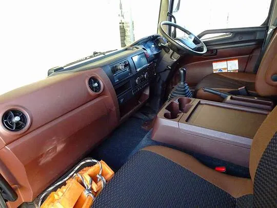 レンジャー 4.2t 増トン 標準ベッド付 アルミブロック タダノ4段クレーン付 240ps