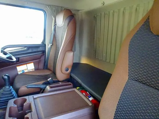 レンジャー 4.2t 増トン 標準ベッド付 アルミブロック タダノ4段クレーン付 240ps