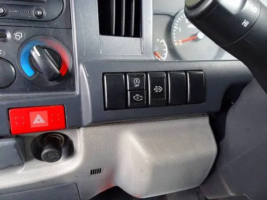 エルフ 1.5t FL Wタイヤ 平ボデー