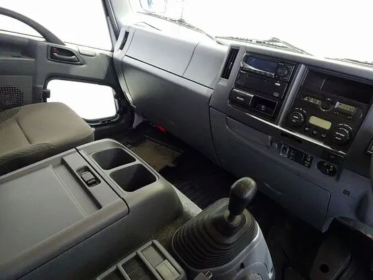 フォワード 2.9t ワイドベッド付 アルミウイング 210ps