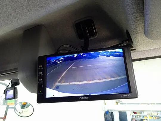 フォワード 2.25t ワイドベッド付 アルミウイング 格納ゲート付 リアエアサス 210ps