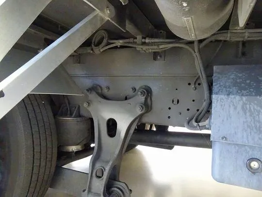 フォワード 2.25t ワイドベッド付 アルミウイング 格納ゲート付 リアエアサス 210ps