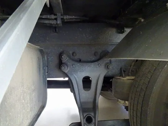 フォワード 2.25t ワイドベッド付 アルミウイング 格納ゲート付 リアエアサス 210ps