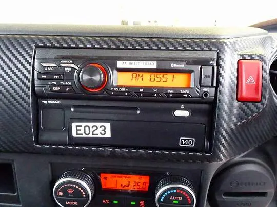 レンジャー 2.2t ワイドベッド付 アルミウイング 格納ゲート付 リアエアサス 未使用車 240ps