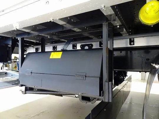 レンジャー 2.2t ワイドベッド付 アルミウイング 格納ゲート付 リアエアサス 未使用車 240ps