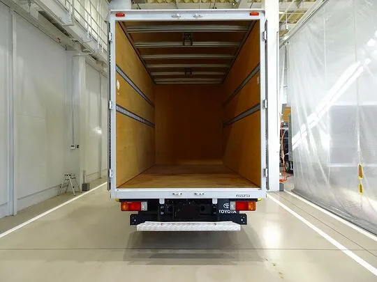 ダイナ 2t FJL 標準セミロング アルミバン 総重量5t未満