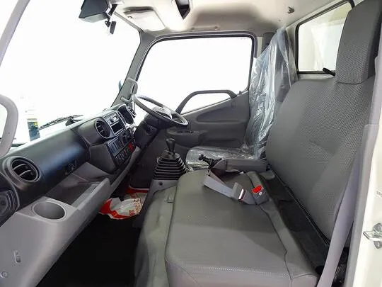 ダイナ 2t FJL 標準セミロング アルミバン 総重量5t未満