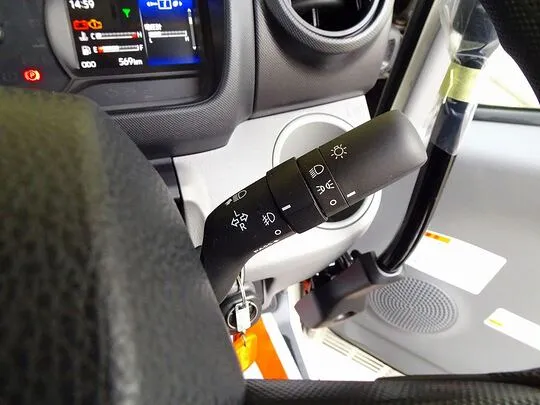 デュトロ 2t FJL 支柱レス強化ダンプ 未使用車